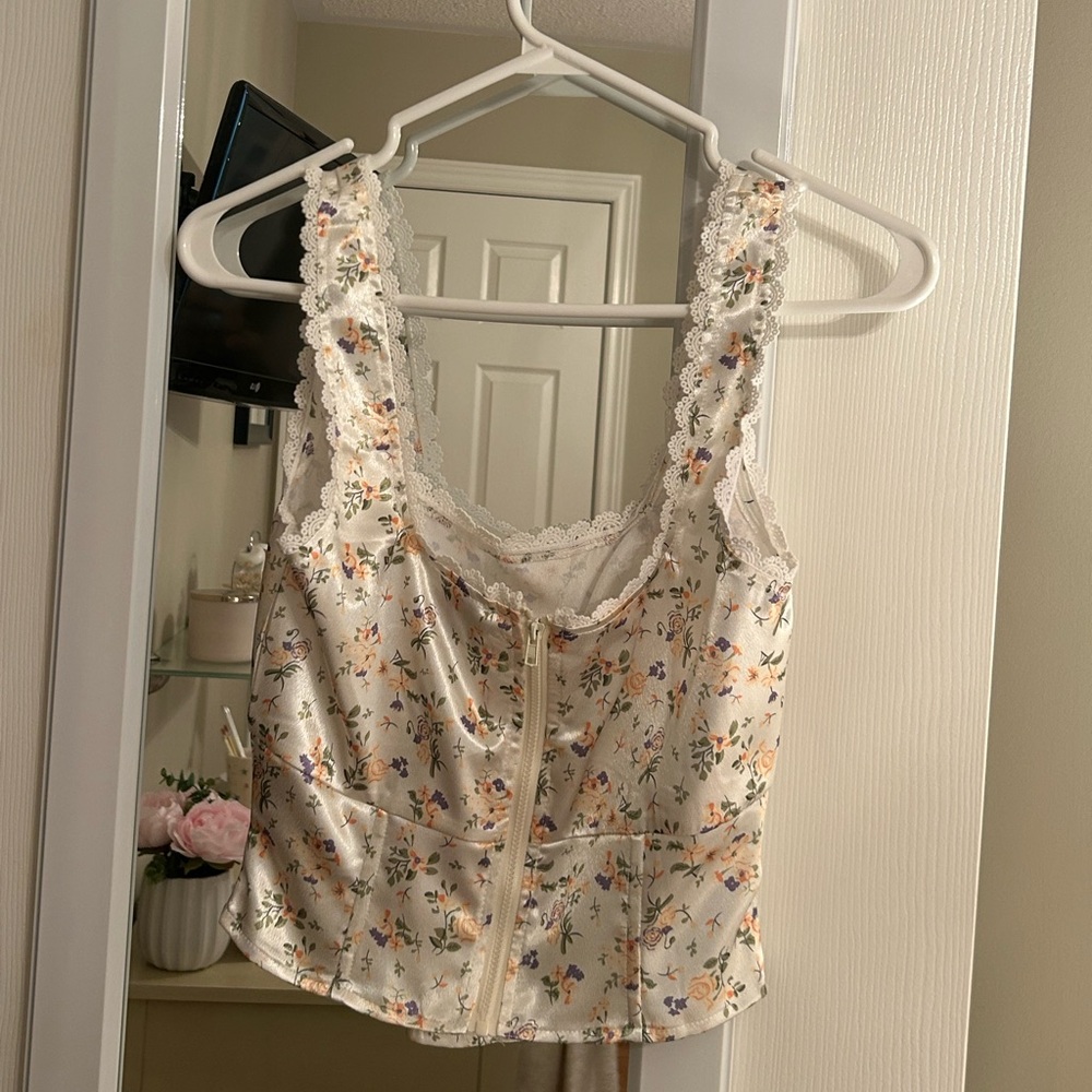 Princess Polly Floral Satin Corset Top - Picture 3 of 7